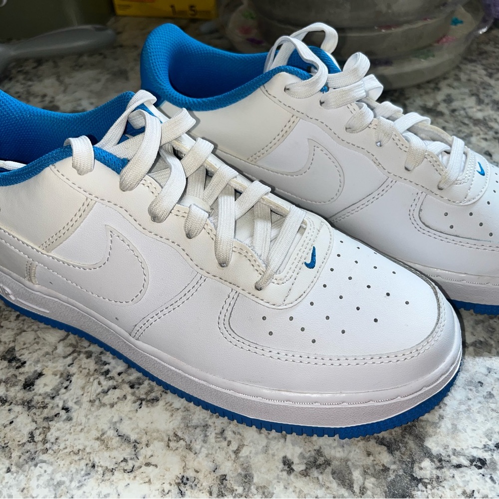 Nike Air Force One Blue and White - Picture 1 of 4